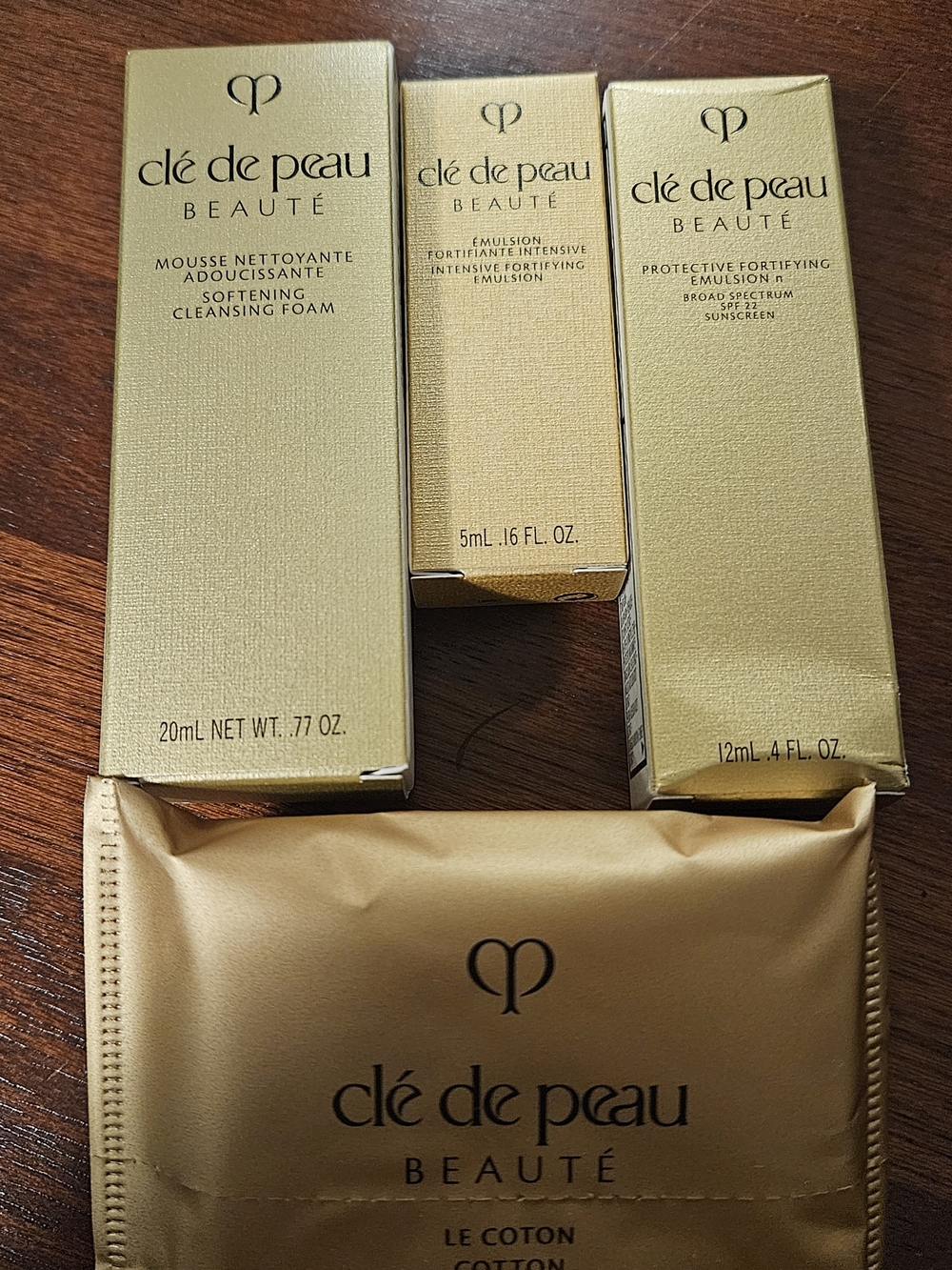 Cle De Peau Beaute Travel Size Skincare Kit